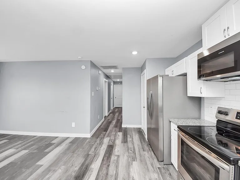 618 Maple Way #B — Photo 10
