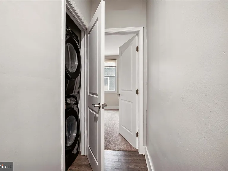 3304 W Allegheny Ave — Photo 21