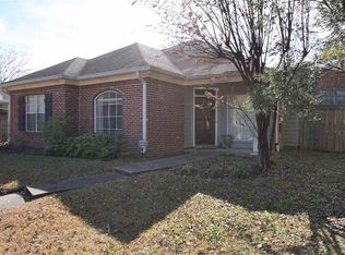 618 Camdenpark Dr, Ridgeland, MS 39157