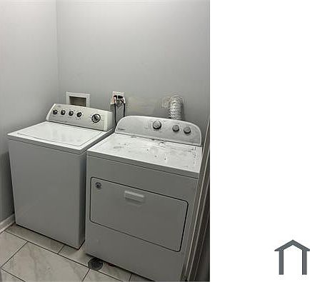 1st image of 2520 W Washington Blvd #1