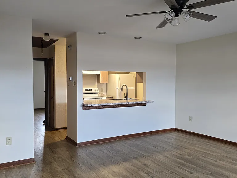 1812 Clearview Pkwy #2 — Photo 1