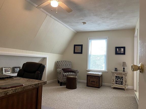 2nd image of 104-106 Burrill St #3