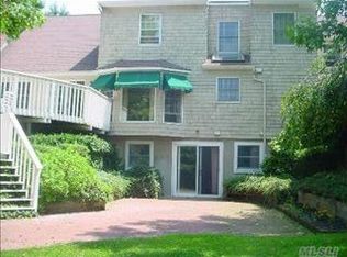 2 Forsythe Meadow Ln, Stony Brook, NY 11790