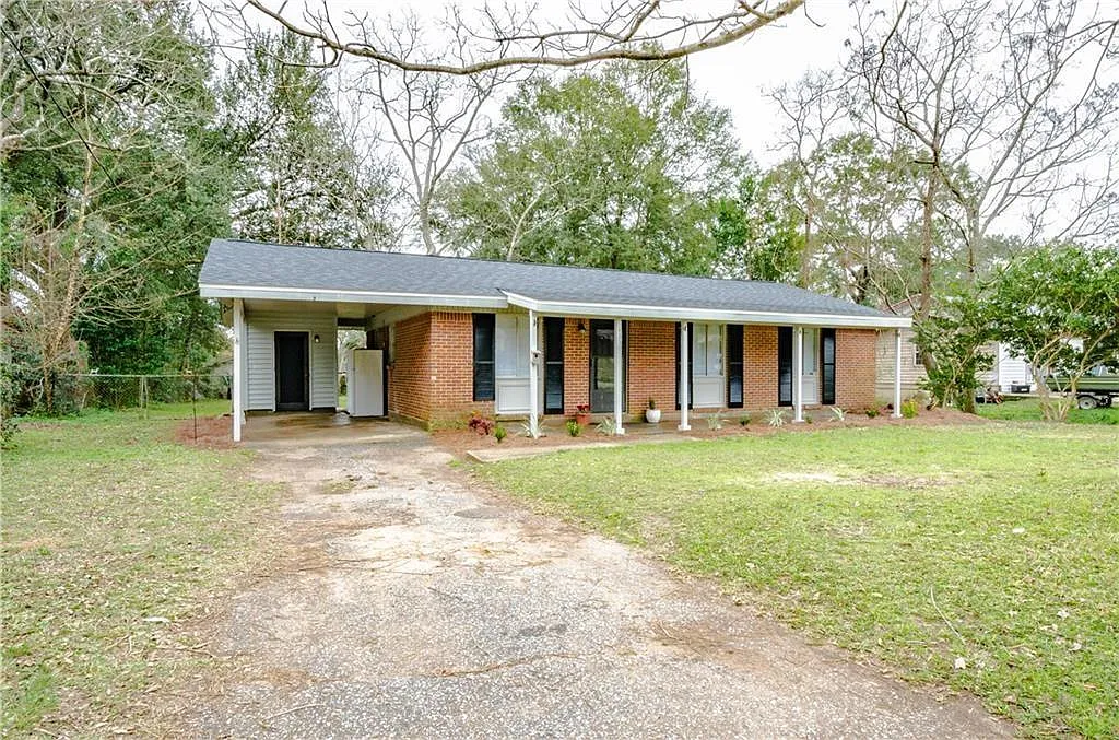 3 bed, 1.5 bath, 1000 sqft, $1,475 — Photo 2