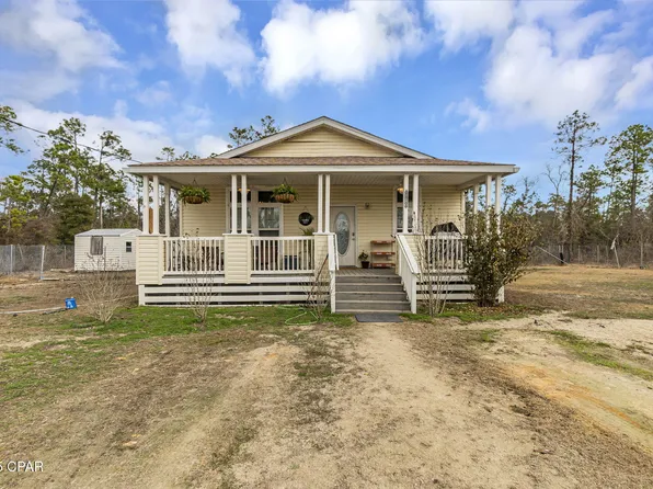 1180 Chattahoochee Ave, Alford, FL 32420