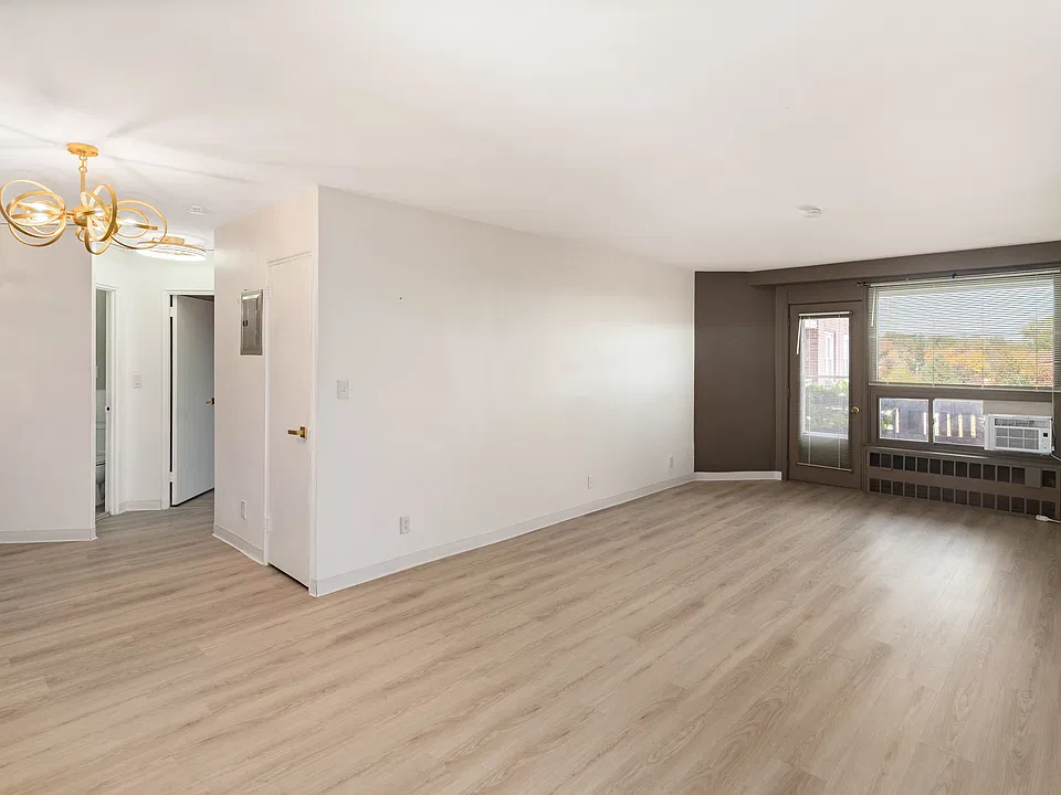 91 Strawberry Hill Ave #827