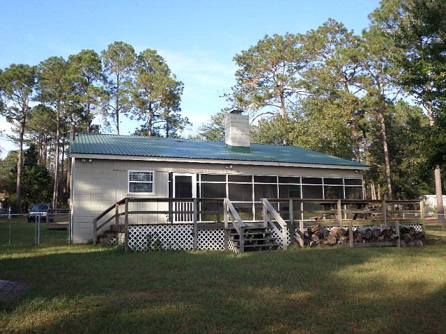 1st image of 7757 Paradise Dr