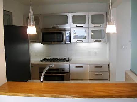 2nd image of 85 Smith St #9C