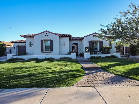 3rd image of 14543 W Lajolla Dr