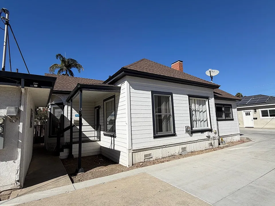 554 Foothill Blvd