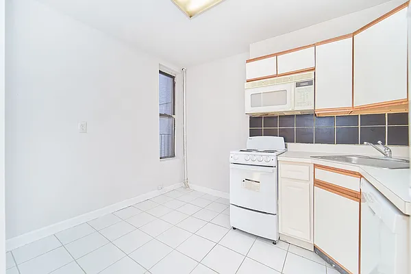 Rented by Living New York | media 47