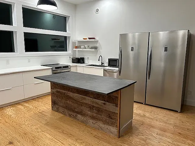 250 Upper Meadows Ln — Photo 3
