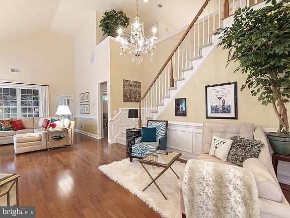 5th image of 5504 Rodriquez Ln