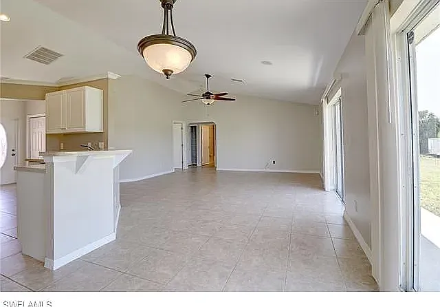 469 Rayford St — Photo 12