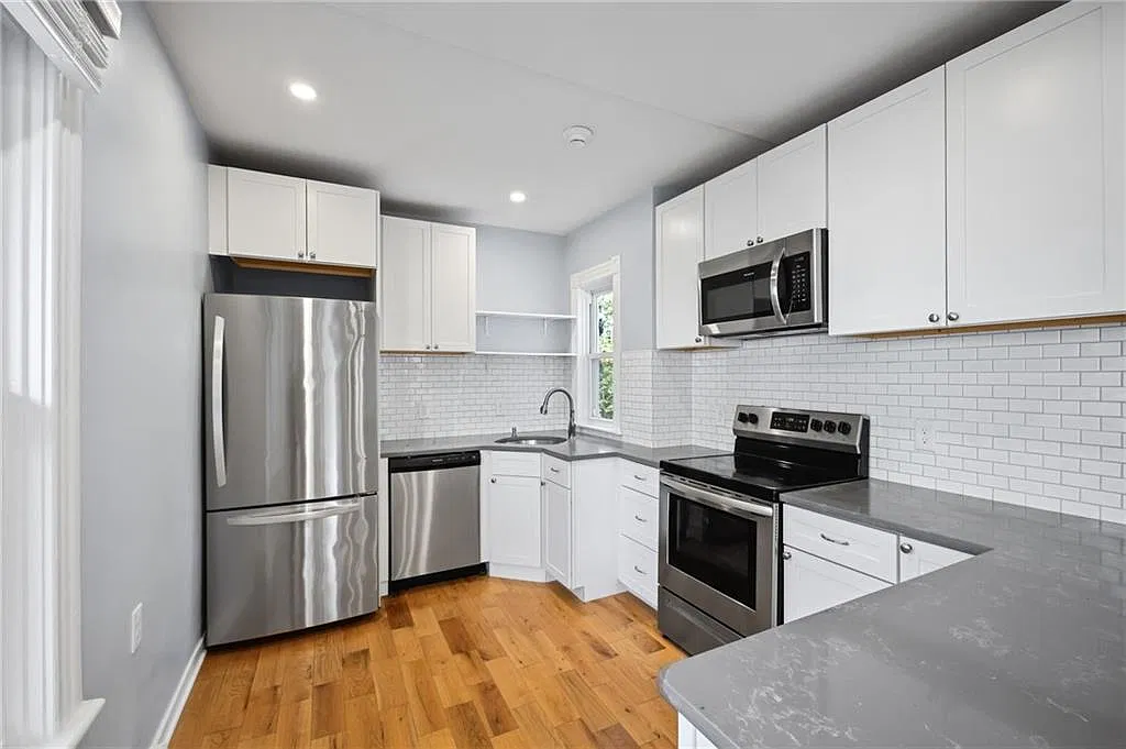 2 bed, 1.0 bath, 955 sqft, $1,800 — Photo 4