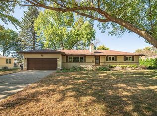 1355 Unity Ave N, Golden Valley, MN 55422