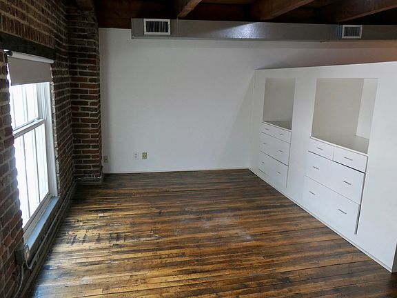 5th image of 1800 15th St Unit 207