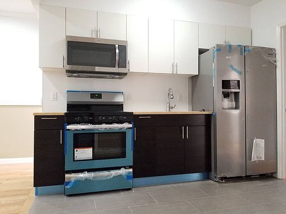 3rd image of 308 Franklin Ave #2