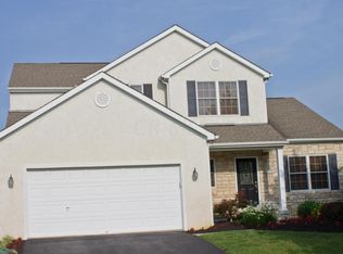 3095 Walkerview Dr, Hilliard, OH 43026