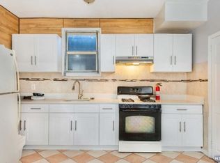 769 S 18th St, Newark, NJ 07103