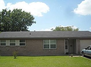 825 Bluebonnet Ln, Mesquite, TX