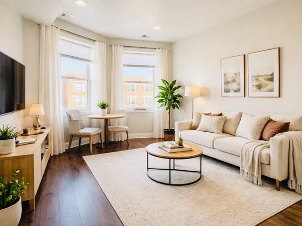 4528 S Calumet Ave #3, Chicago, IL 60653