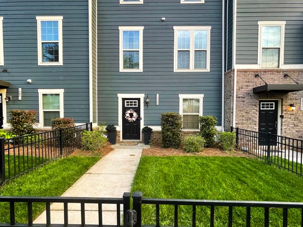 1225 Queen Lyon Ct