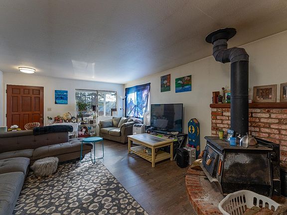4th image of 1540 Daphne Drive