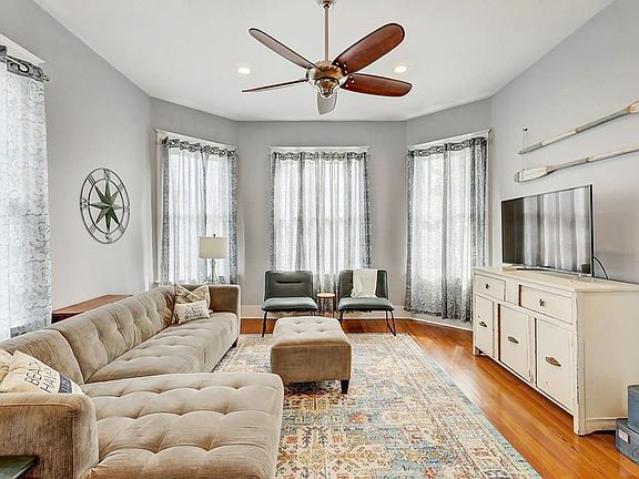 4th image of 3922 Avenue N 1/2