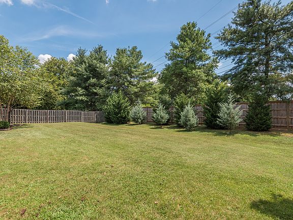 5th image of 9820 Kristi Dr