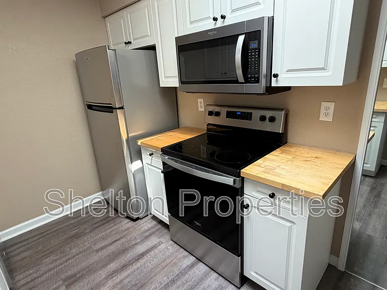 501 W Tonopah Dr #7 — Photo 7