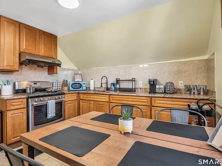 31 Canner St #3 — Photo 2