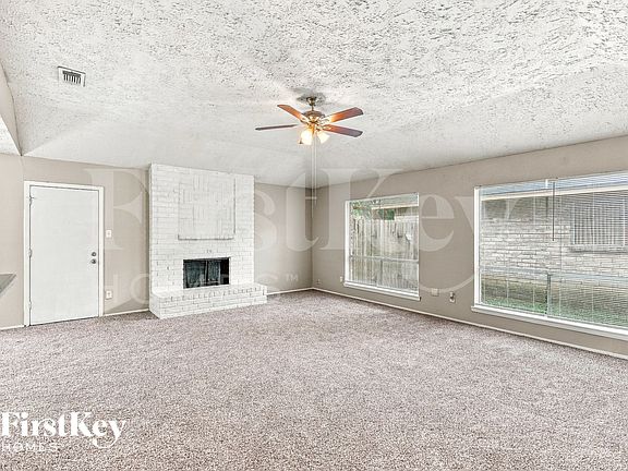 3rd image of 16410 Sky Blue Ln