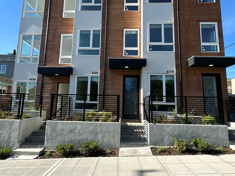 4318 SW Holly St — Photo 11