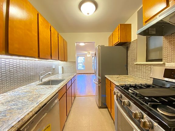 5th image of 58 W 106th St APT 4D