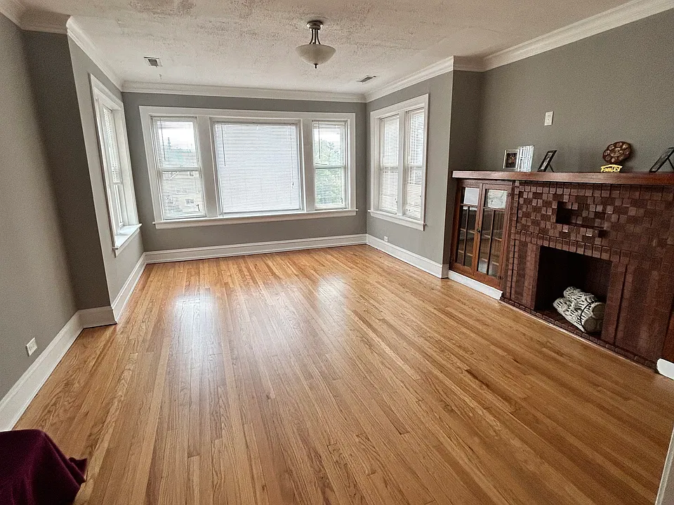 2328 N McVicker Ave #2