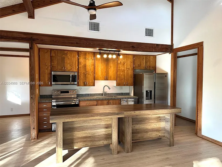 17010 SW 77th Ave — Photo 11