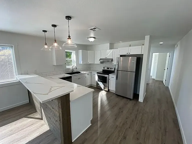 2603 SW Pickford St #105 — Photo 4