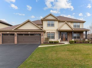 16600 W Deerwood Dr, Lockport, IL 60441