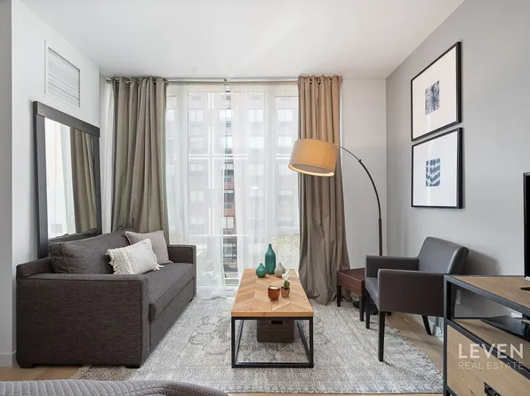 540 W 49th St #505S, New York, NY 10019