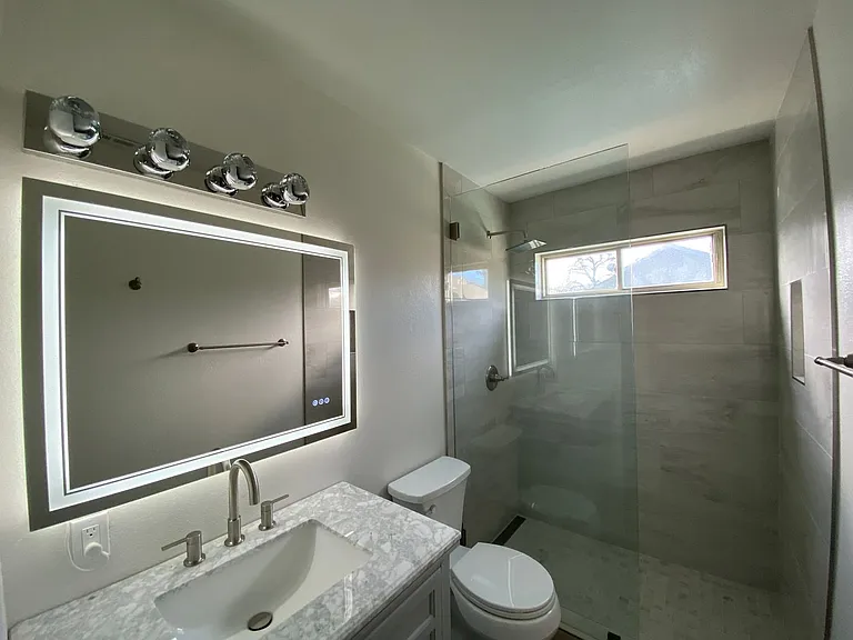 937 Hunt Ave — Photo 3