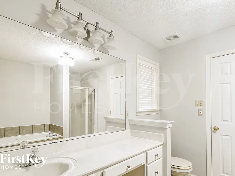 588 N Ericson Dr — Photo 8