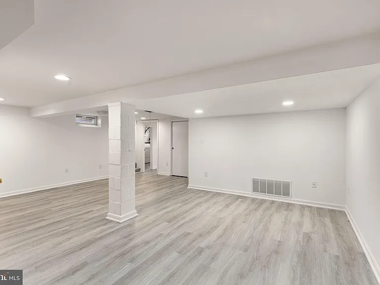 16 Homestead St — Photo 20