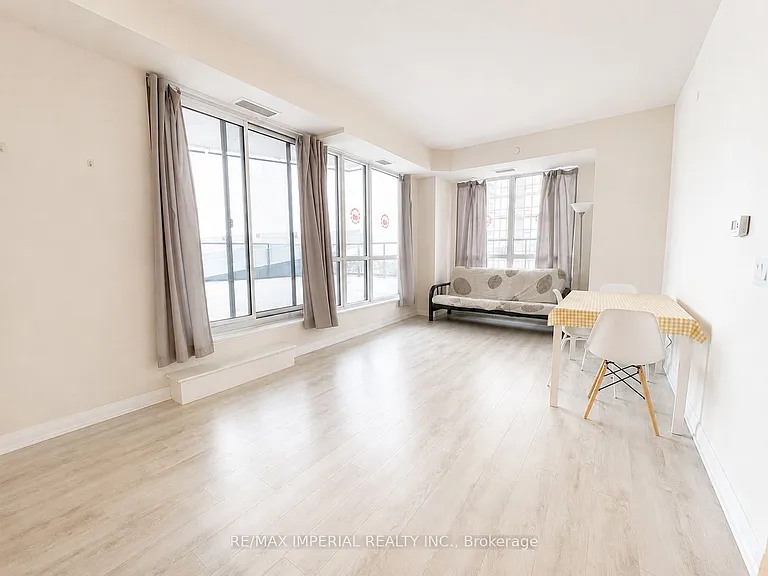 65 Watergarden Dr #403 — Photo 12