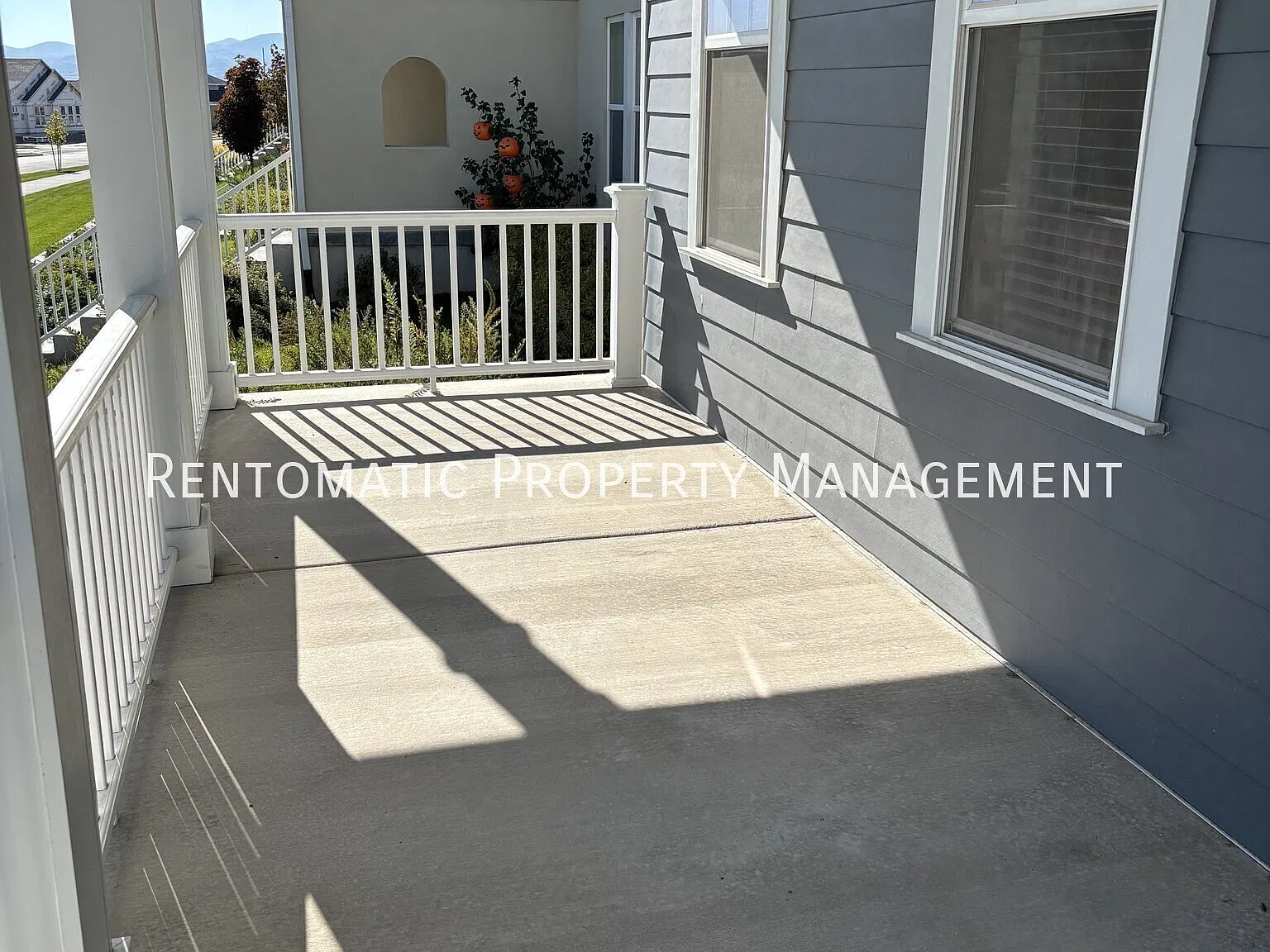 5 bed, 3800 sqft, $3,499 — Photo 3