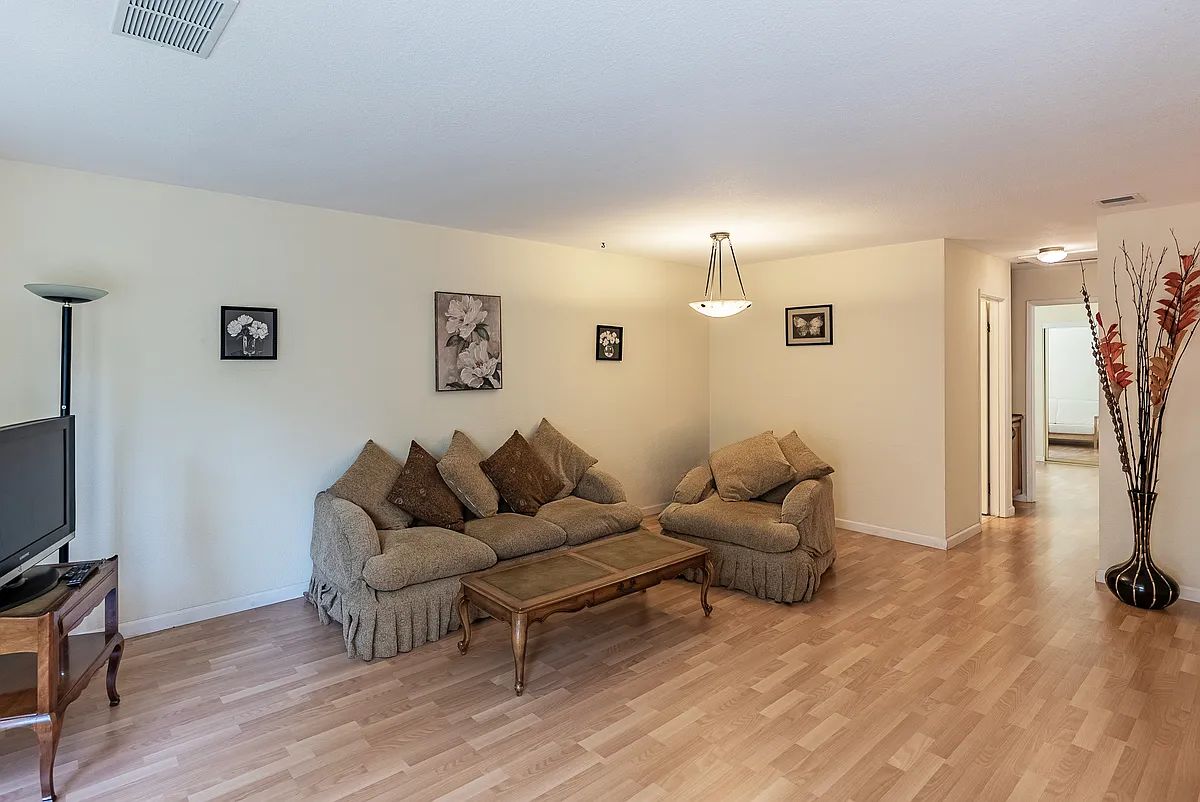 Photo 2 of 18 - 938 La Mesa Ter #E - Sunnyvale, CA Building Photo - 938 La Mesa Ter #E
