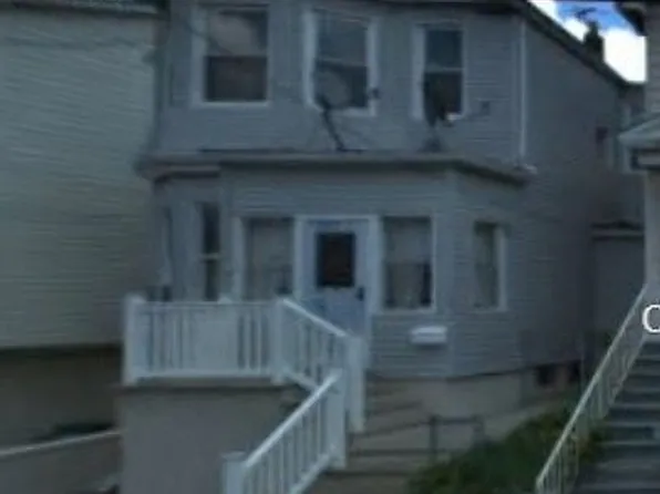 122 Chestnut St, Kearny, NJ 07032