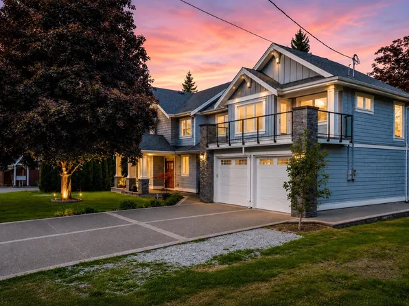 11448 232nd St, Maple Ridge, BC V2X 3R3