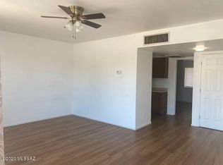 221 W Limberlost Dr, Tucson, AZ 85705