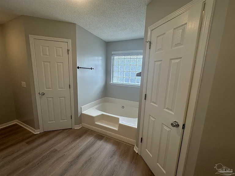 541 Batten Blvd — Photo 14